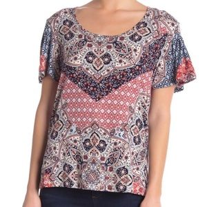 ALKAMY PATTERN PLEATED FLUTTER SLEEVE T-SHIRT